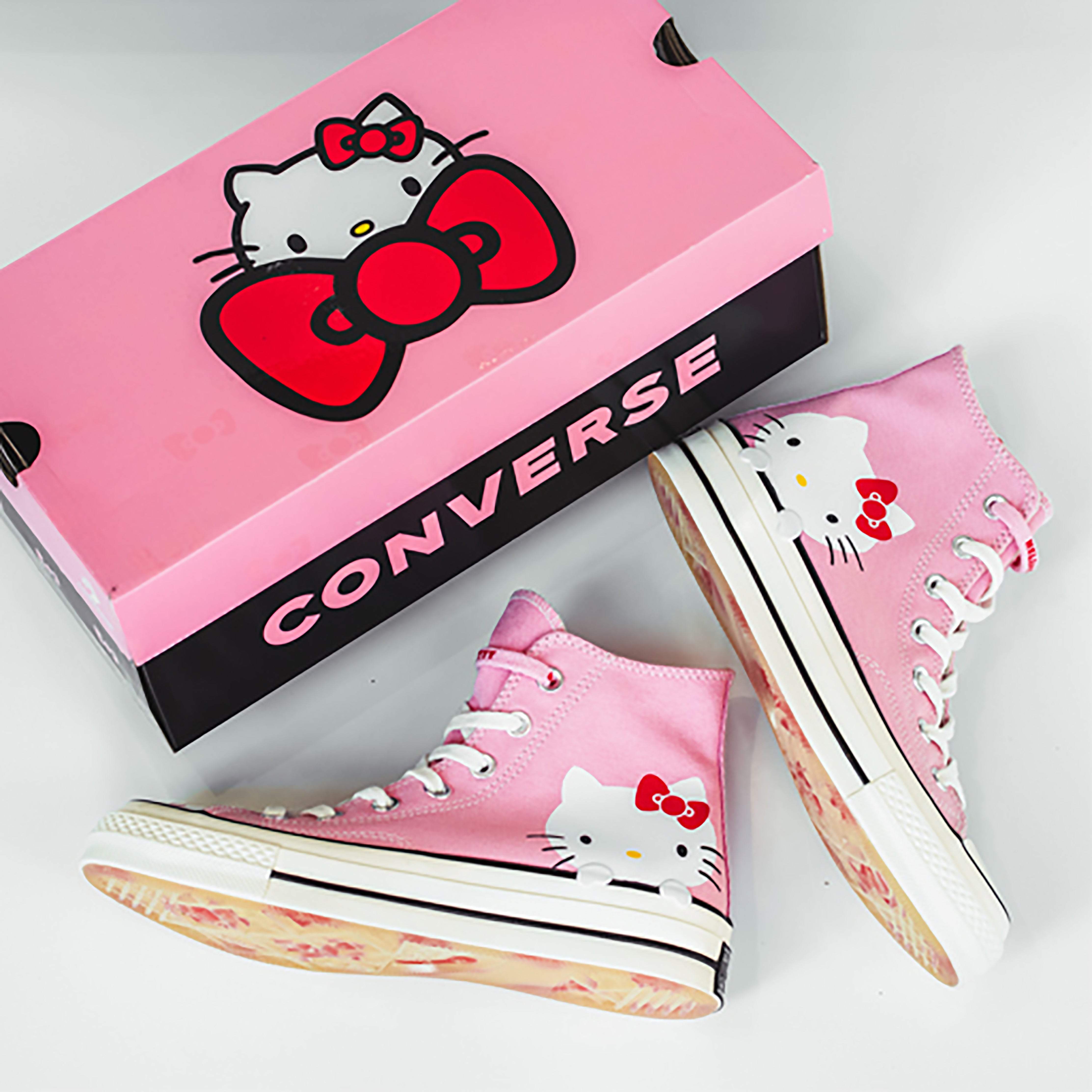 CONVERSE X HELLO KITTY CHUCK 70 CANVAS HIGH TOP